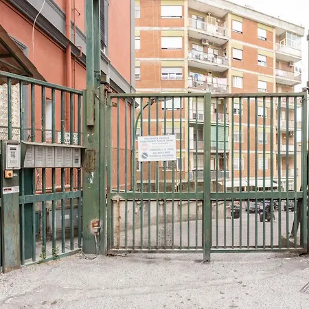 Panoramic Flat Between Materdei And Fontanelle Apartment