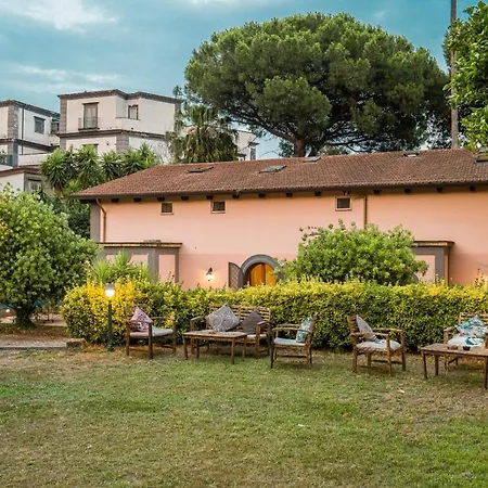 Capodimonte 2* Neapol