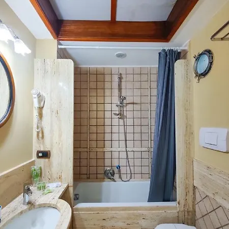 Hotel Ares Napoli