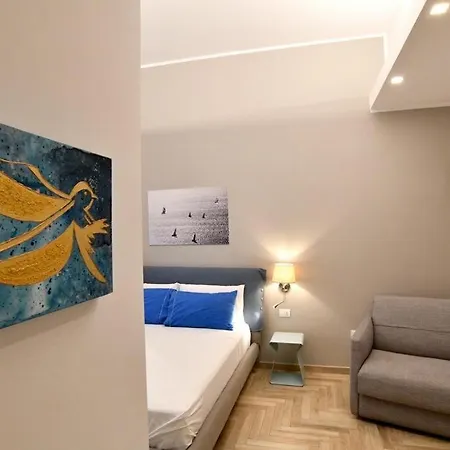 Il Picchio Di Chiaia * Naples