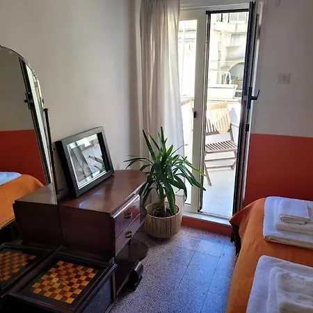 Charming With Balcony In The Historic Center Apartment