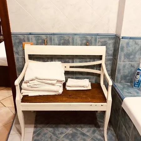 L’alloggio Di Tina Napoli