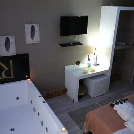 Royalty & Bed & Breakfast 2*