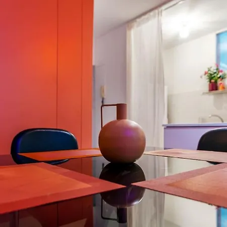 Charming With Balcony In The Historic Center