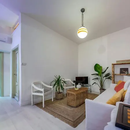 Charming With Balcony In The Historic Center Naples