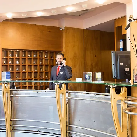 Hotel Western Plaza