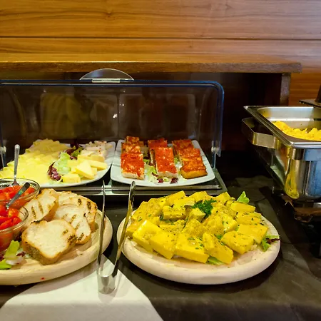Magri's 4* Napoli