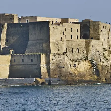 Grand Santa Lucia نابولي