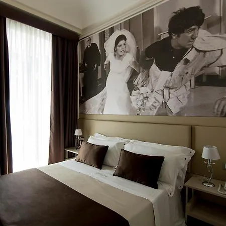 Hotel Partenope Relais 4*