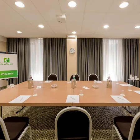 By Ihg 4* Neapel