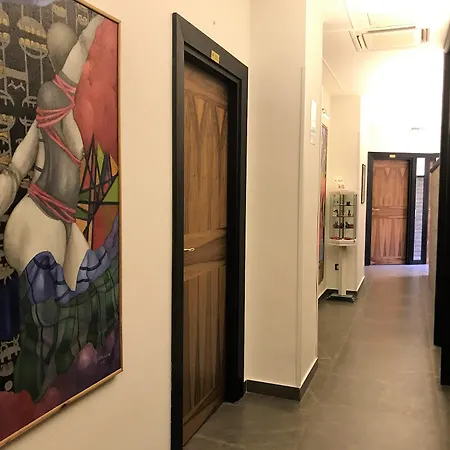 Art Piazza Carita' Hotel Neapol