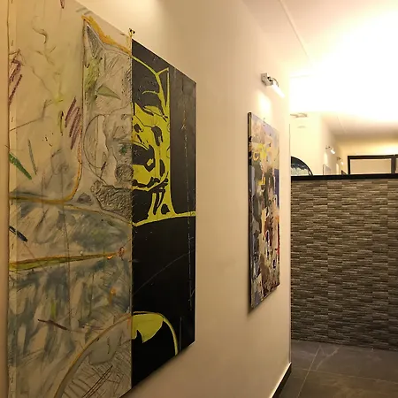 Hotel Art Piazza Carita'