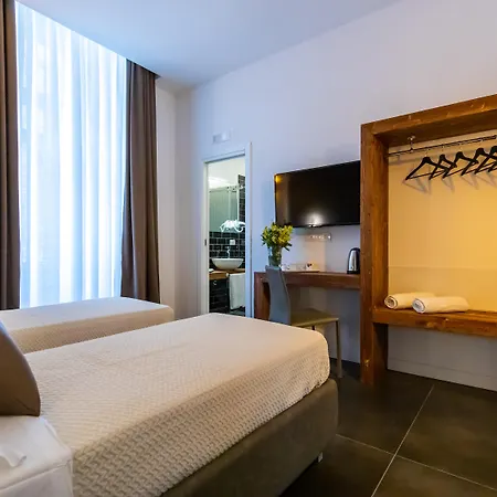 B&B Santa Chiara 나폴리