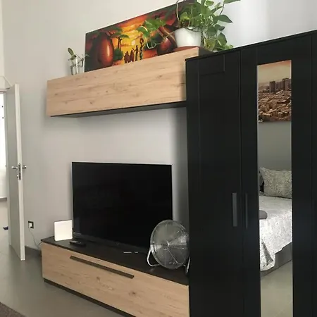 The Lucky House Apartment