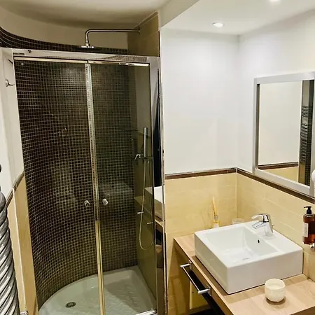 Bed & Breakfast Royal House *
