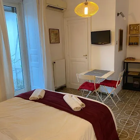 In San Domenico Maggiore 3 * Naples