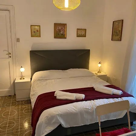 In San Domenico Maggiore 3 * Naples