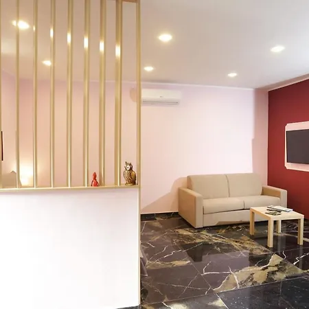 Apartment Palepolis