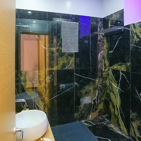 Apartment Palepolis