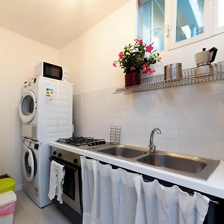 Charming With Balcony In The Historic Center Apartment