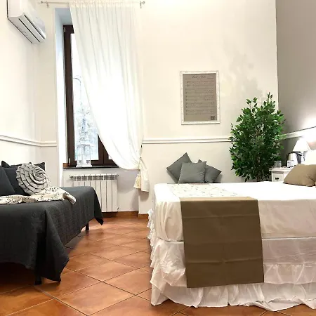 Miluar - Centro Storico - Lungo La Via Della Musica Couette-café *