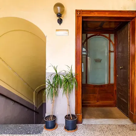 With Balcony In Palazzo Diaz By Wonderful Italy * Nápoles