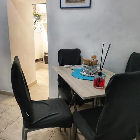 Pistorius Apartment Naples
