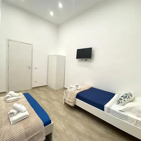 Couette-café Airys - House *
