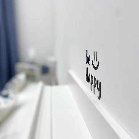 Couette-café Airys - House *