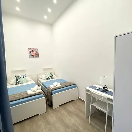 Couette-café Airys - House Naples