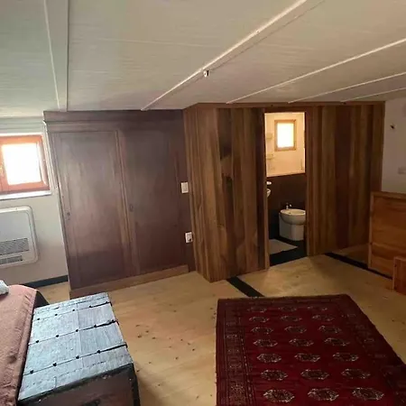 Kamyhouse Una Tranquilla Struttura Nel Verde Naples