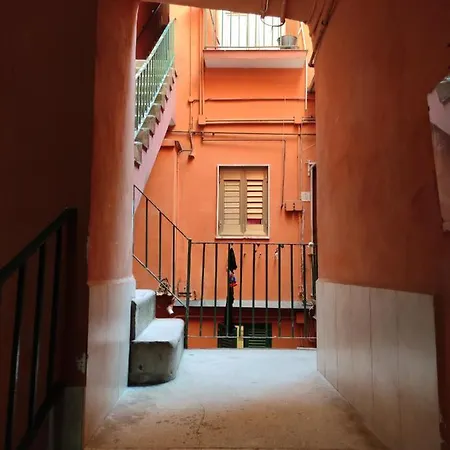 Pistorius * Naples