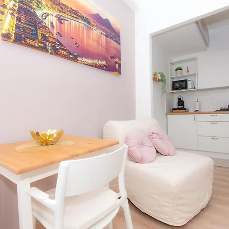 Apartment Michelangelo 80 *