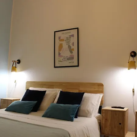 Little Capri Bed & Breakfast