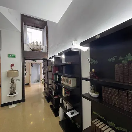 Costantinapoli 27 Bed & Breakfast 3*