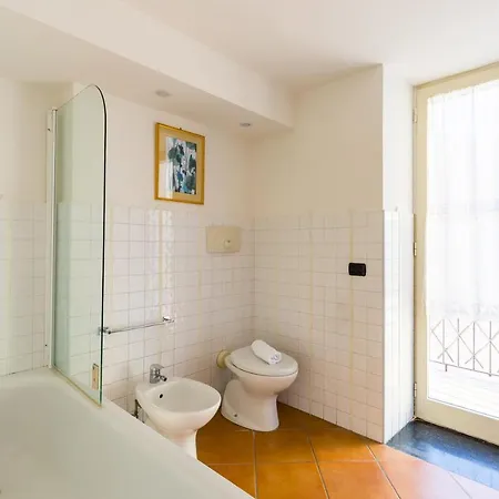Portico 17 - Charming House Close Promenade Apartamento *