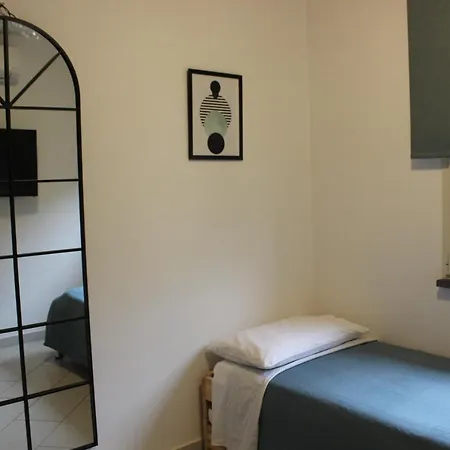 Bed & Breakfast Little Capri *