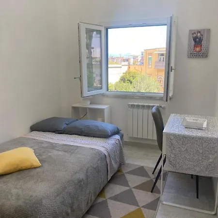 Garden House In Apartment