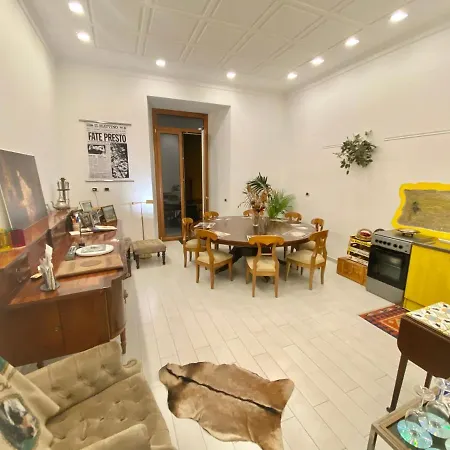Apartment Casa Tiare, The Heart Of Piazza Plebiscito