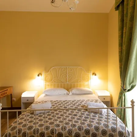 Palazzo Del Principe San Severo 3 Bedrooms & Terrace! Appartement *