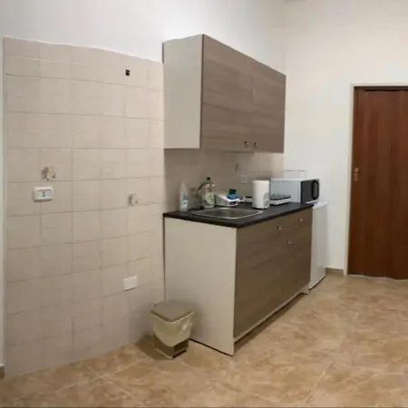 Miris Fast Airport 5 Minute Walk Self Check In Appartement Napels