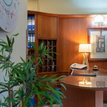 Ares Hotel