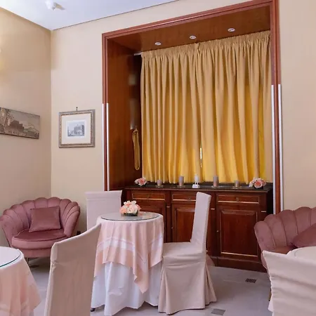 Ares Hotel 4*