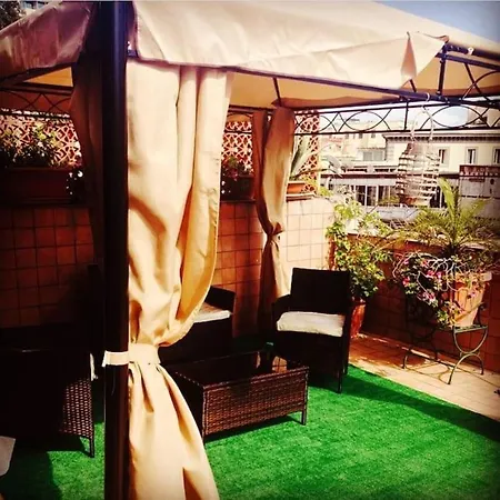 Апартаменты Amazing Roof In The Heart Of Naples!