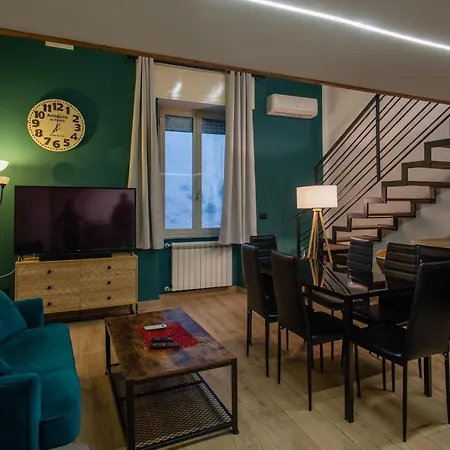 Apartment In Flats Santa Chiara Naples