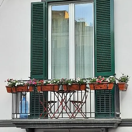Palazzetto Di Neubourg Apartmán *