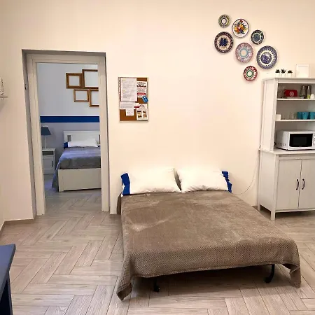 Vico Longo 25 - Ensuit Flat In The Heart Of Apartment Naples