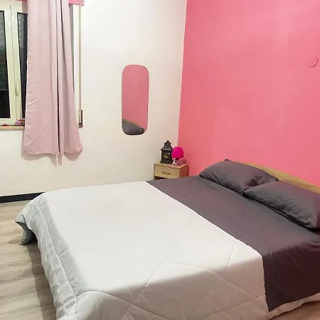 Shiva House Guest house *