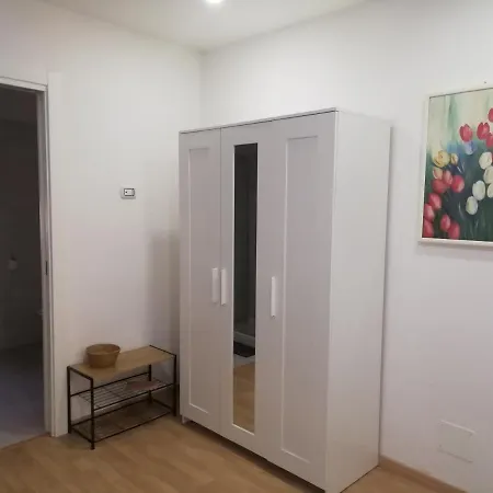 Apartment Otto Di Denari Neapel
