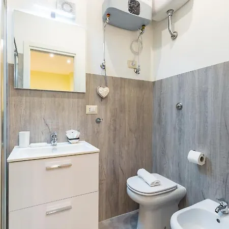 Apartment San Marcellino Cool And By Napoliapartments